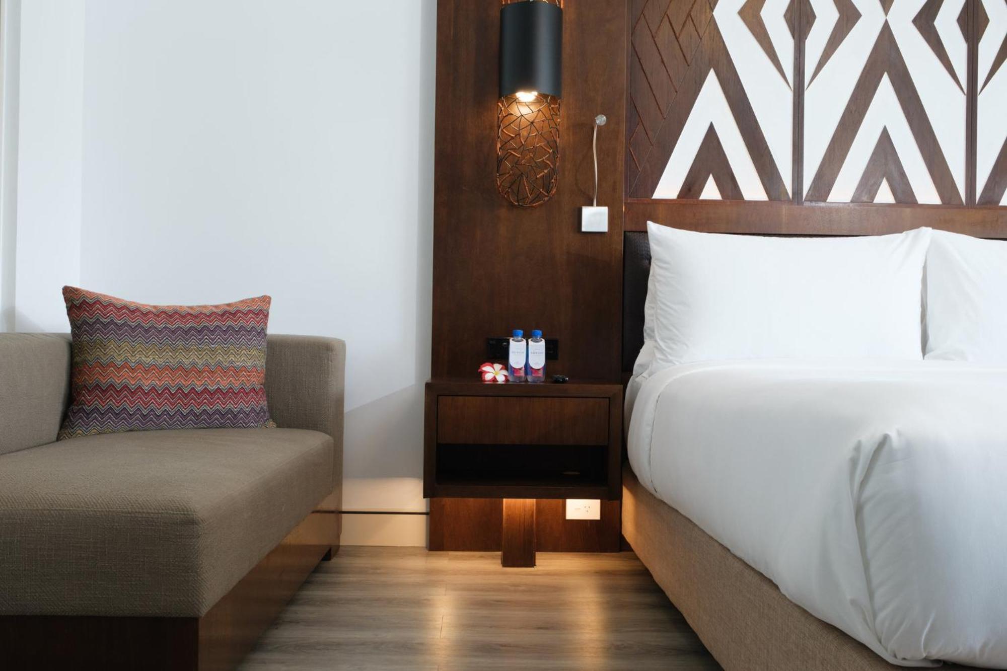 Crowne Plaza Fiji Nadi Bay Resort & Spa, An Ihg Hotel Dış mekan fotoğraf