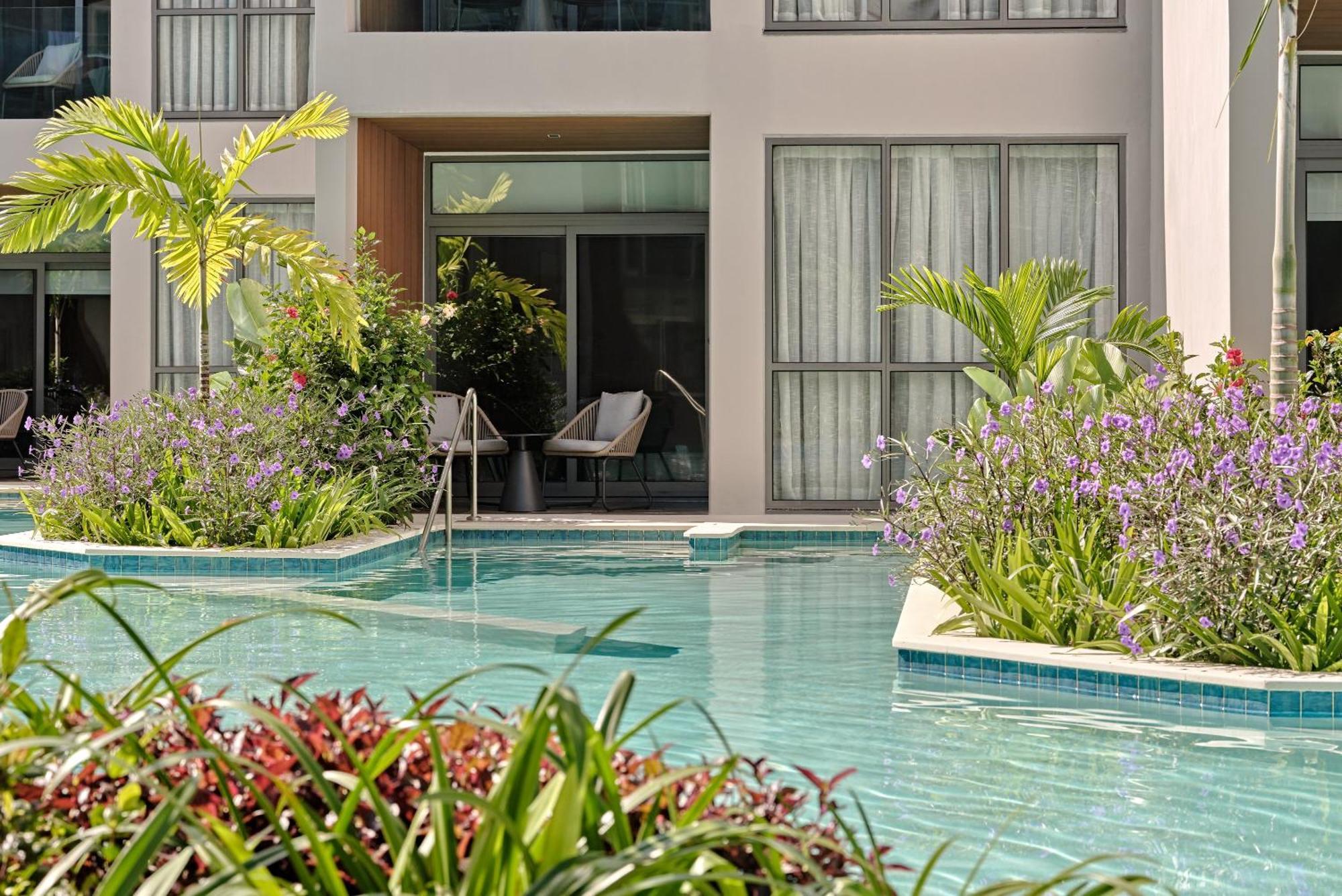 Crowne Plaza Fiji Nadi Bay Resort & Spa, An Ihg Hotel Dış mekan fotoğraf